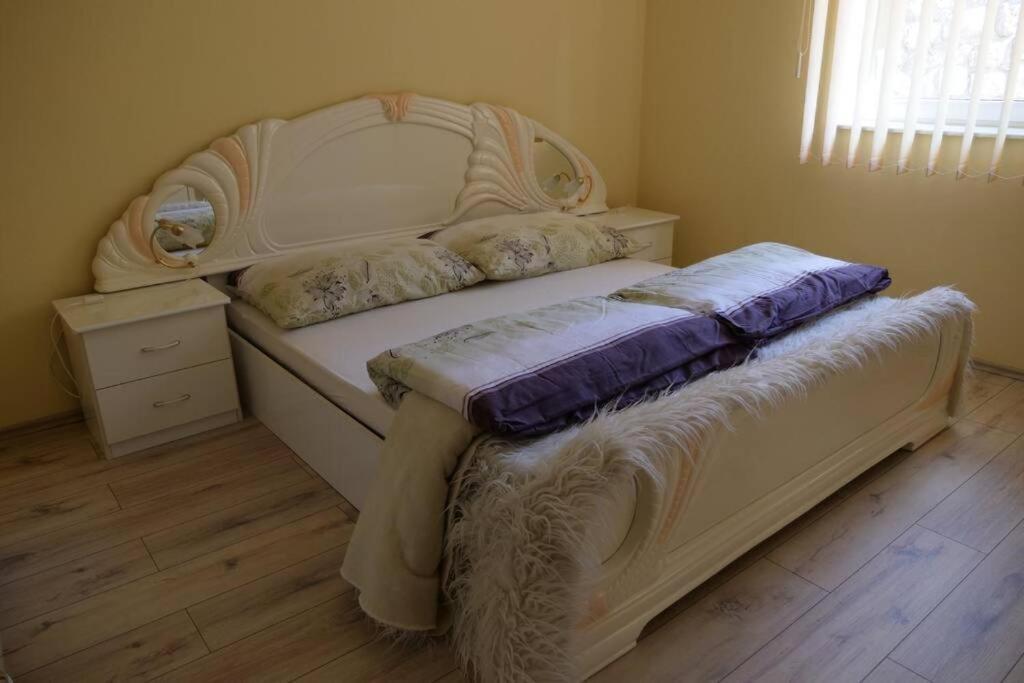 Apartman Carsko Rijeka Buitenkant foto
